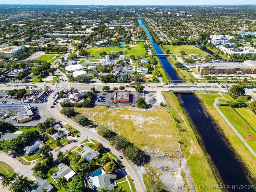 3900 NW 37th Street, Lauderdale Lakes, FL 33309 - #3