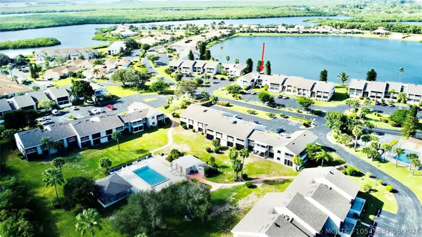 3216 S Lakeview Circle #5202, Fort Pierce, FL 34949
