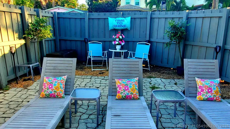 2225 NE 14th Avenue, Fort Lauderdale, FL 33305 - #3