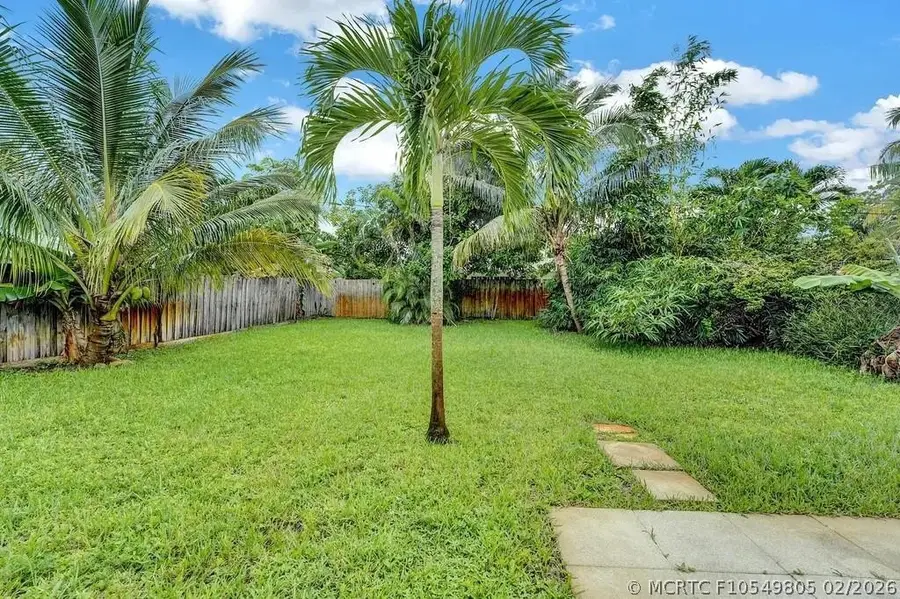 820 NE 17th Street, Fort Lauderdale, FL 33305 - #3