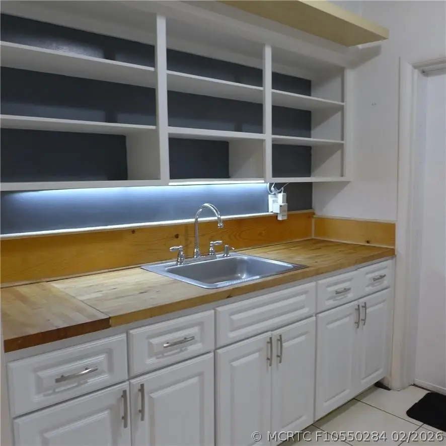 812 NE 15 Avenue, Fort Lauderdale, FL 33304 - #2