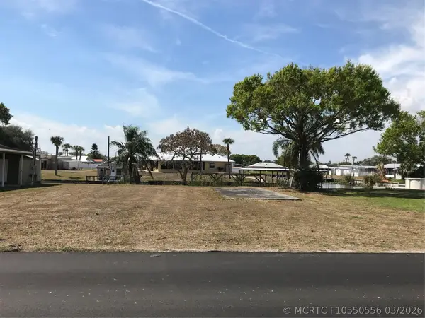 1460 Lake Drive, Okeechobee, FL 34974