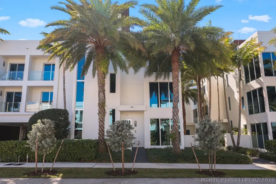 238 Shore Court, Lauderdale By The Sea, FL 33308 - #2