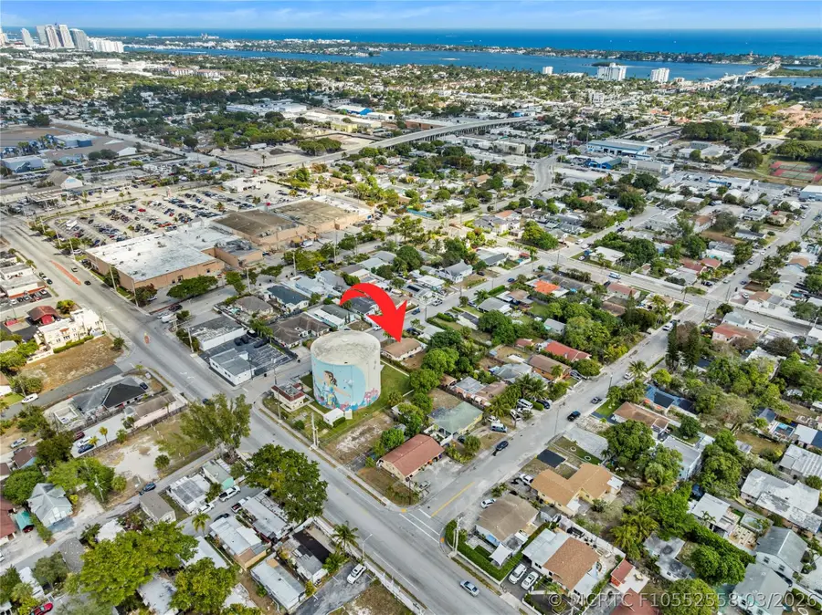 842 Kaye Street, West Palm Beach, FL 33405 - #2
