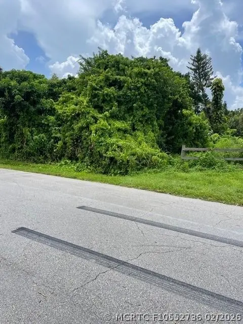 555 Sacramento Street, North Fort Myers, FL 33903