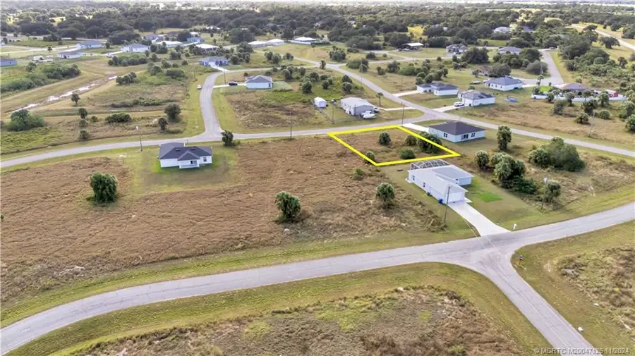 1053 Monday Street, Port Labelle, FL 33935 - Image #3