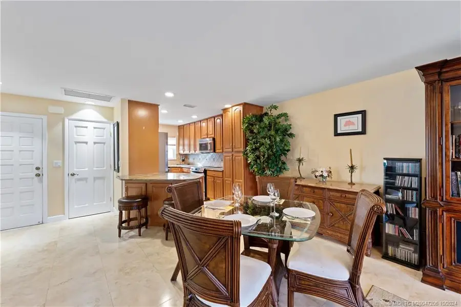 3901 SE Saint Lucie Boulevard #18, Stuart, FL 34997 - Image #3