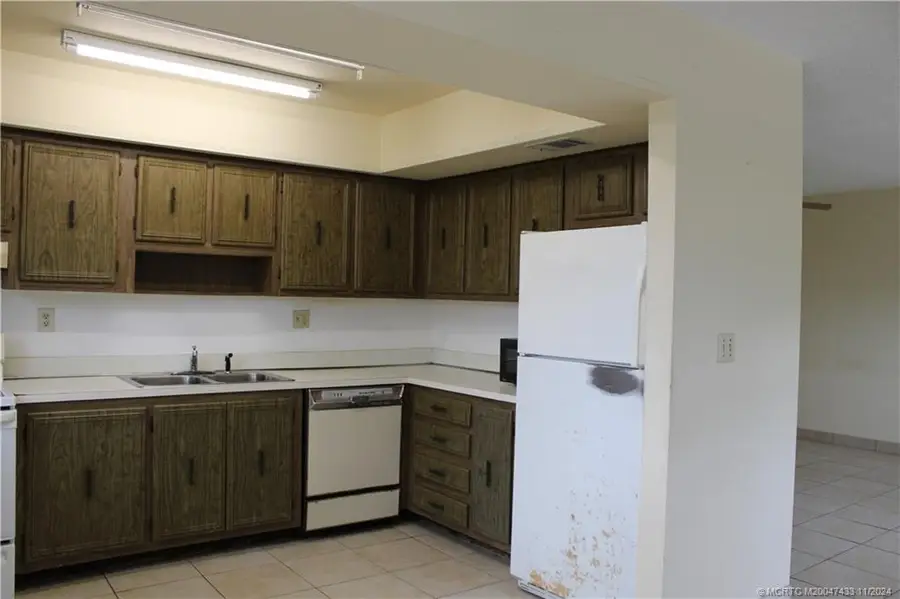 2600 S Kanner Highway #Q7, Stuart, FL 34994 - Image #2