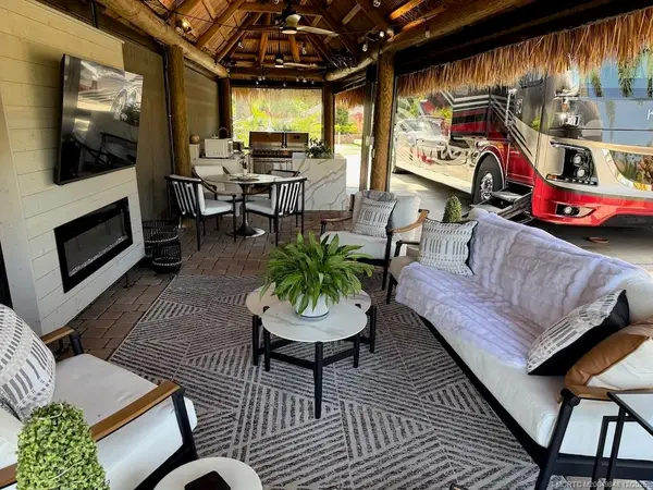 274 NW Hazard Way, Port St Lucie, FL 34986