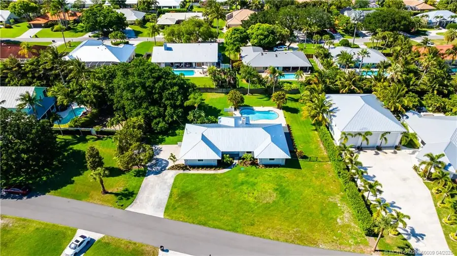 8475 SE Bayberry Terrace, Hobe Sound, FL 33455 - Image #2