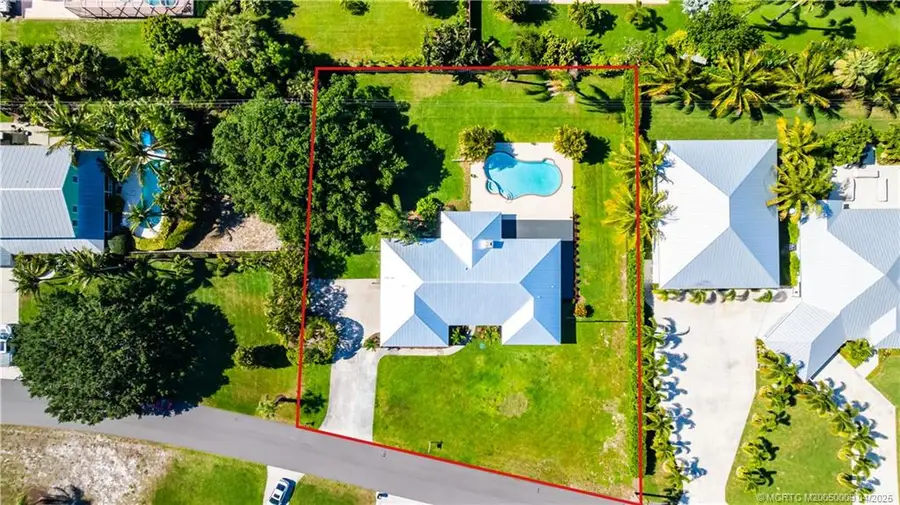 8475 SE Bayberry Terrace, Hobe Sound, FL 33455 - Image #3