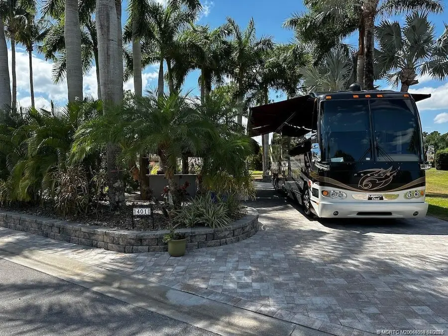 401 NW Chipshot Lane, Port Saint Lucie, FL 34986 - Image #2