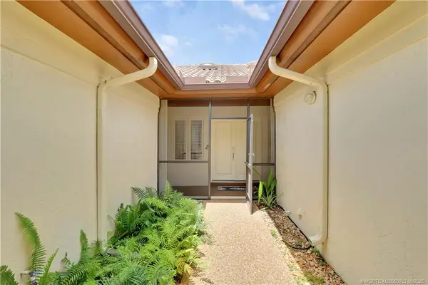 6384 SE Ironwood Circle, Stuart, FL 34997