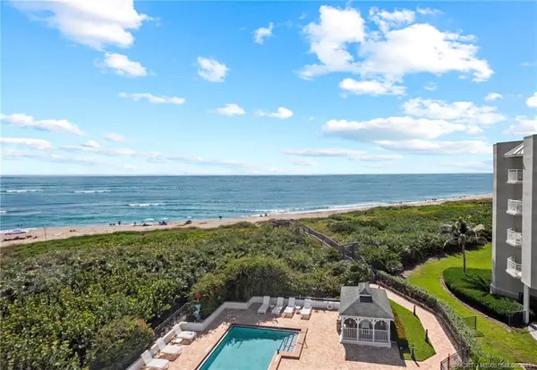 669 NE Plantation Road #405, Stuart, FL 34996