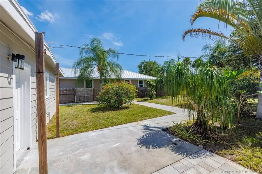 1073 NE Orange Avenue, Jensen Beach, FL 34957 - Image #2
