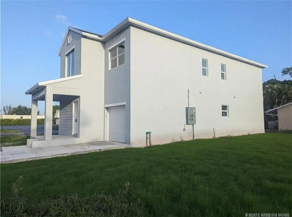 2565 SE Bonita Street, Stuart, FL 34997 - Image #1