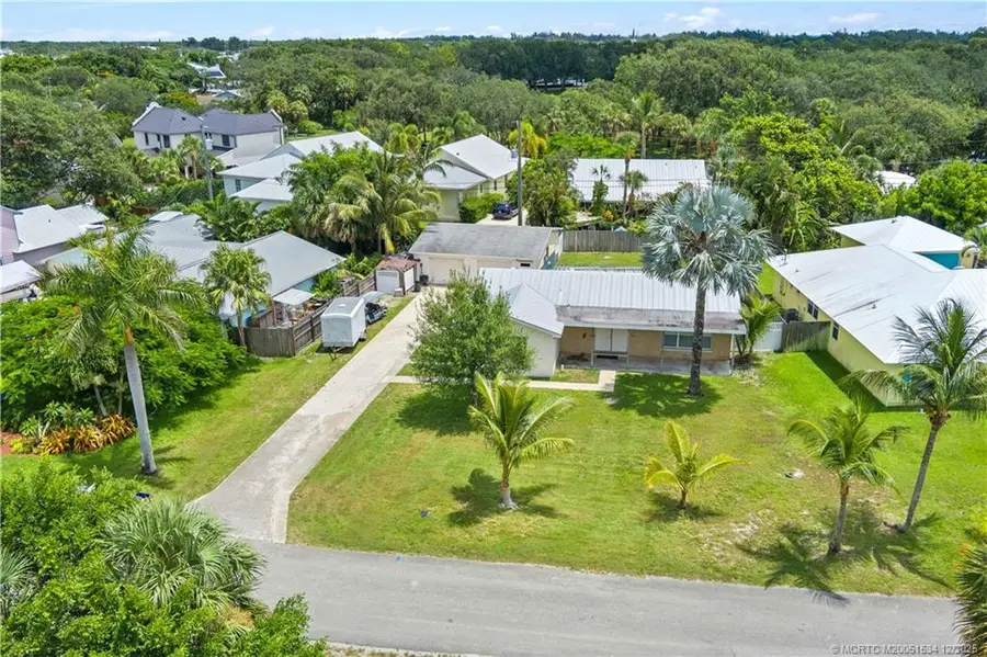 9035 SE Athena Street, Hobe Sound, FL 33455 - Image #3