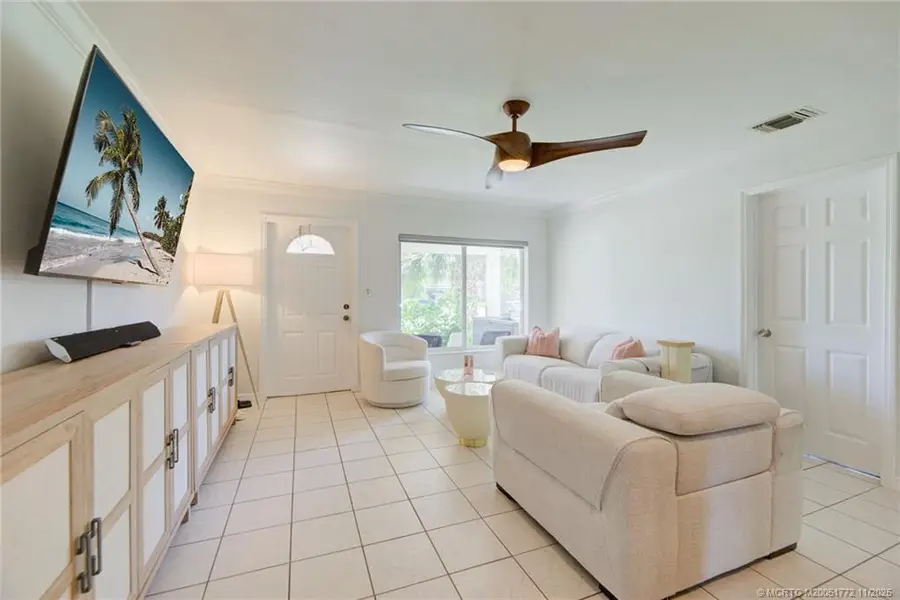 5225 NE 5th Avenue, Oakland Park, FL 33334 - Image #2