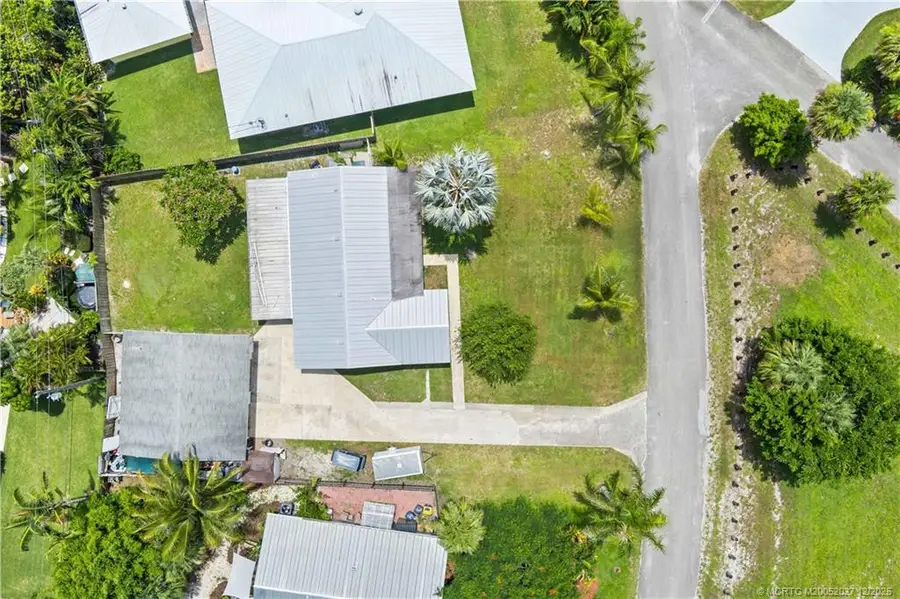 9035 SE Athena Street, Hobe Sound, FL 33455 - Image #2