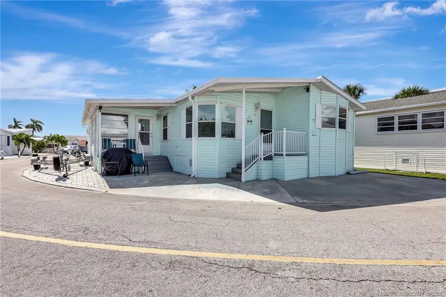 511 Nettles Boulevard, Jensen Beach, FL 34957 - Image #2