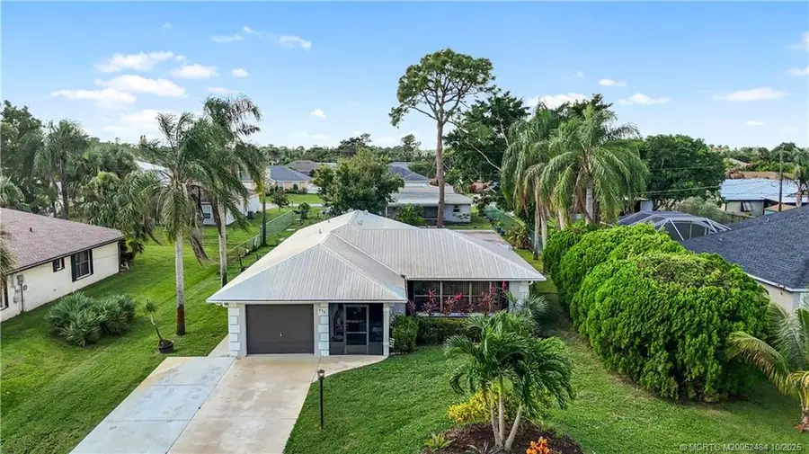 838 SE Cavern Avenue, Port Saint Lucie, FL 34983 - Image #3