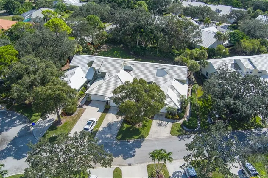 2433 SW Foxpoint Trail, Palm City, FL 34990 - Image #2