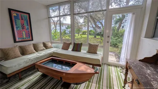 2950 SE Ocean Boulevard #5-2, Stuart, FL 34996