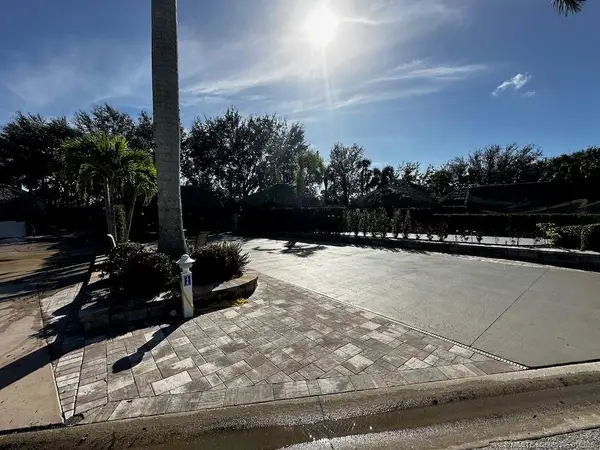 178 NW Hazard Way, Port St Lucie, FL 34986