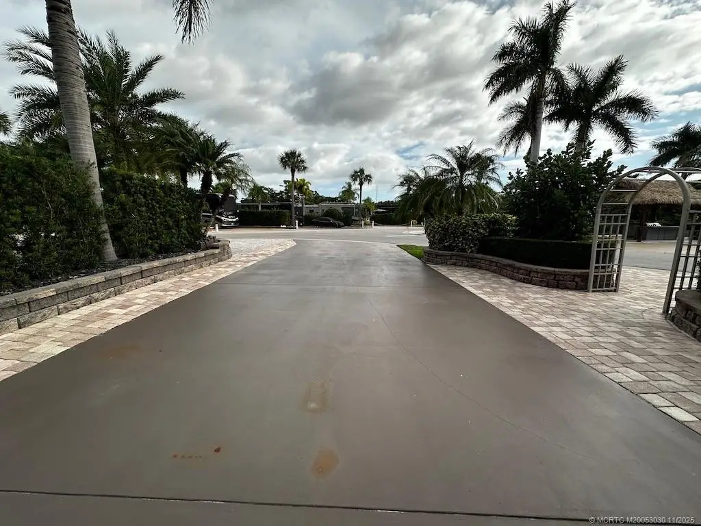 374 NW Foursome Lane, Port Saint Lucie, FL 34986 - Image #1