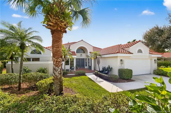 2001 NW Laurel Oak Lane, Palm City, FL 34990