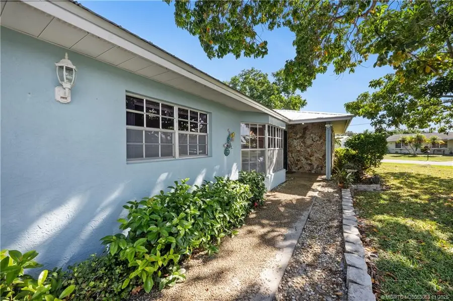 477 SE Seabreeze Lane, Port Saint Lucie, FL 34983 - Image #2