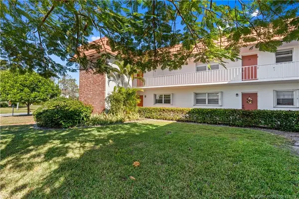 2600 SE Ocean Boulevard #F7, Stuart, FL 34996