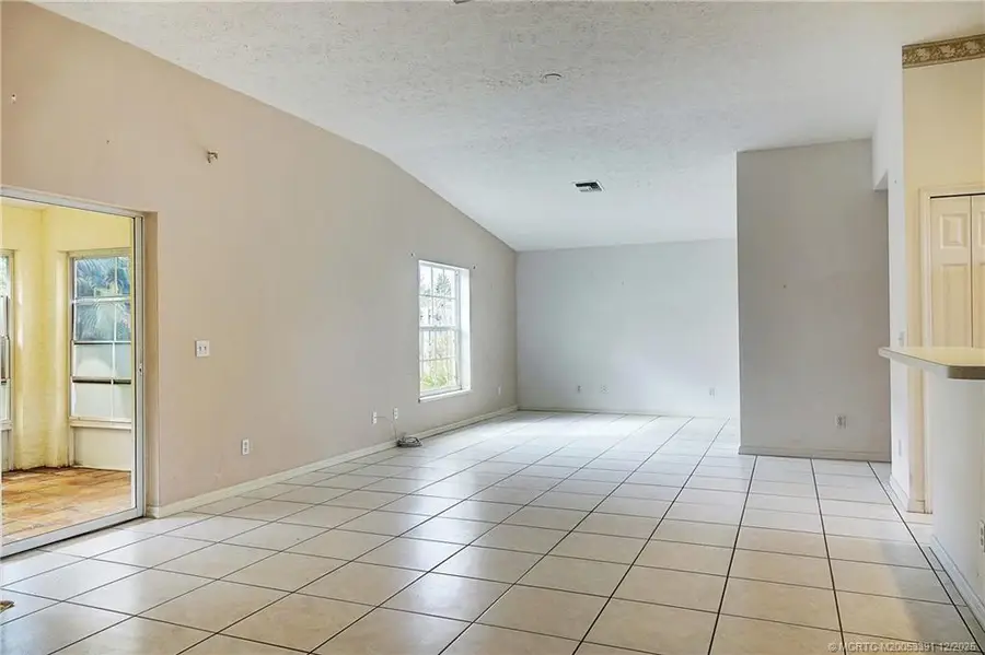 724 SE Michaels Court, Stuart, FL 34996 - #2