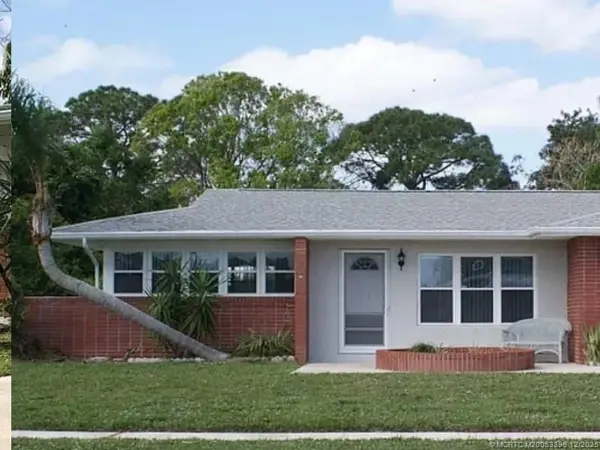 874 SW Ivanhoe Drive, Port St Lucie, FL 34983