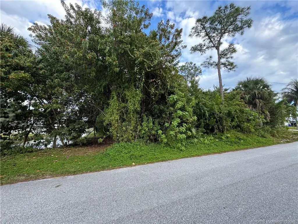 Lot 10,20 1/2 21 SE Pinehaven Avenue, Hobe Sound, FL 33455 - Image #1