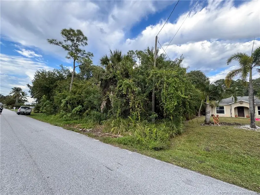 Lot 10,20 1/2 21 SE Pinehaven Avenue, Hobe Sound, FL 33455 - Image #2