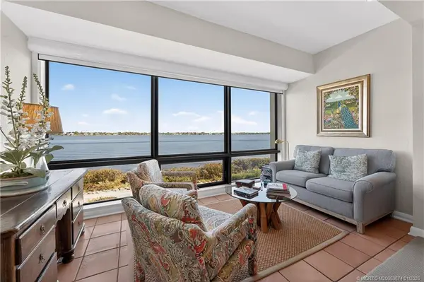 2548 NW Seagrass Drive #8B, Palm City, FL 34990