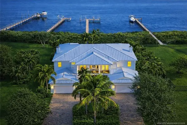 3042 NW Radcliffe Way, Palm City, FL 34990