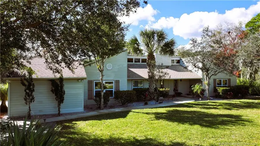 1672 SW Sandtrap Crescent, Palm City, FL 34990 - Image #2