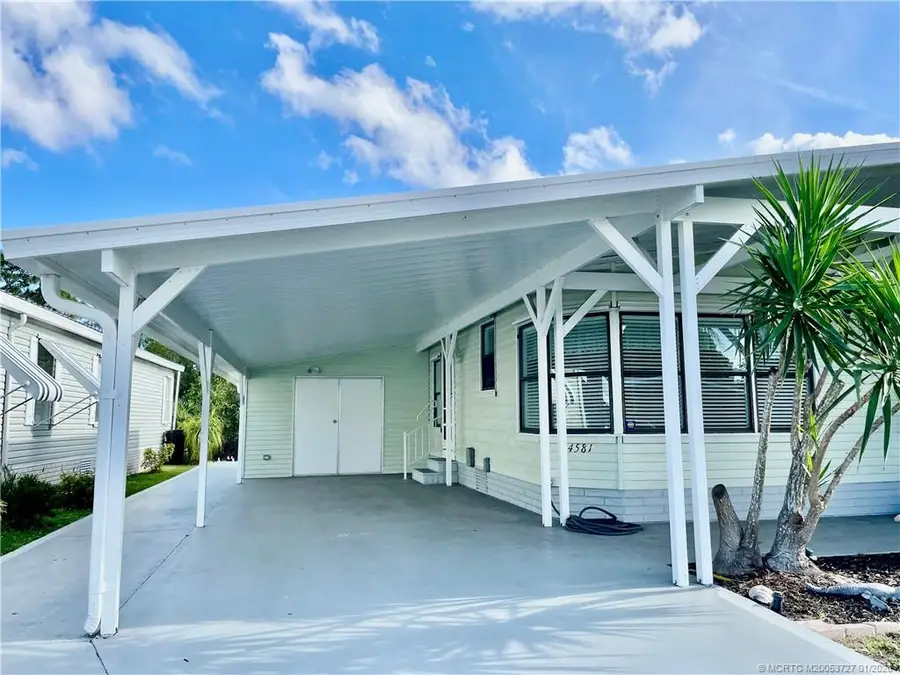 14581 Divot Drive Sw, Indiantown, FL 34956 - Image #2