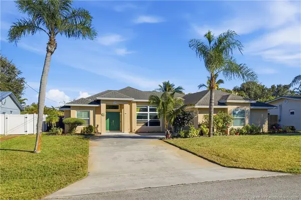 1569 NE Amy Avenue, Jensen Beach, FL 34957