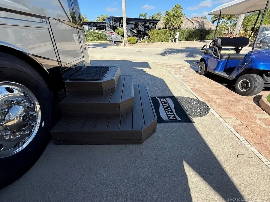 364 NW Chipshot Lane, Port Saint Lucie, FL 34986 - Image #2