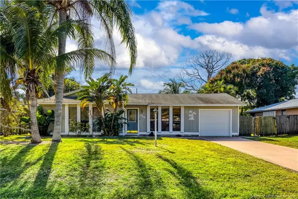 656 SE Ron Rico Terrace, Port St Lucie, FL 34983