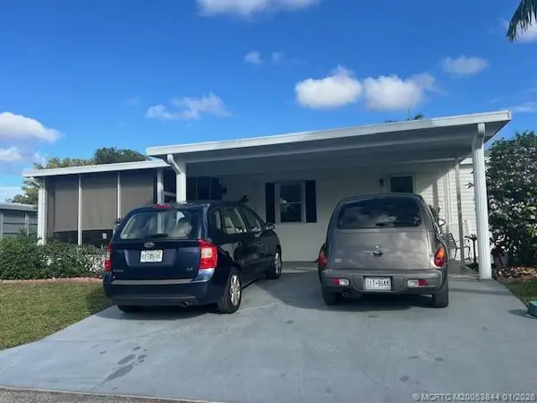 6158 N Guava Lane, Lantana, FL 33462