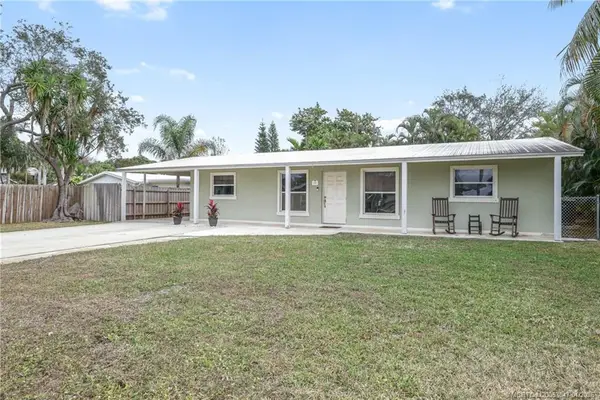 4186 NE Carrol Court, Jensen Beach, FL 34957