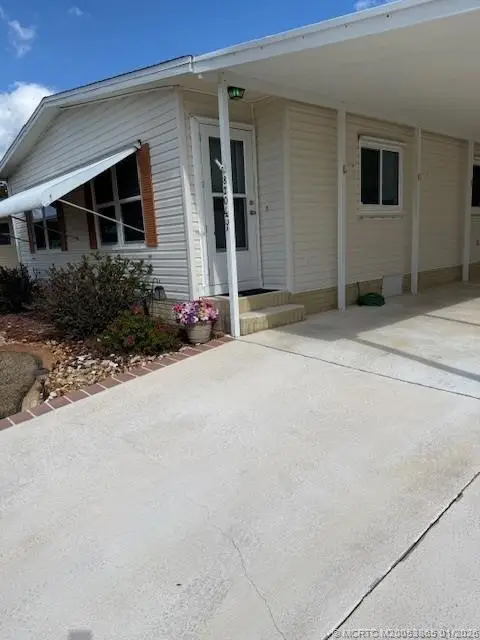 8204 E Bitterbush Lane, Port Saint Lucie, FL 34952 - Image #3