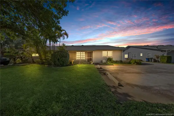 9095 SE Hobe Ridge Avenue, Hobe Sound, FL 33455