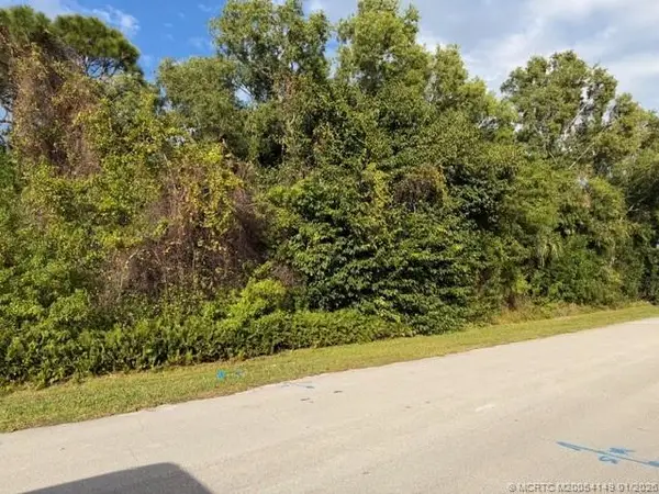 3081 SE Sumner Lane, Port St Lucie, FL 34952