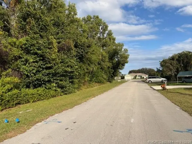 3081 SE Sumner Lane, Port Saint Lucie, FL 34952 - Image #2