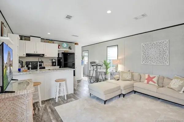 315 NE Cardinal Lane, Jensen Beach, FL 34957